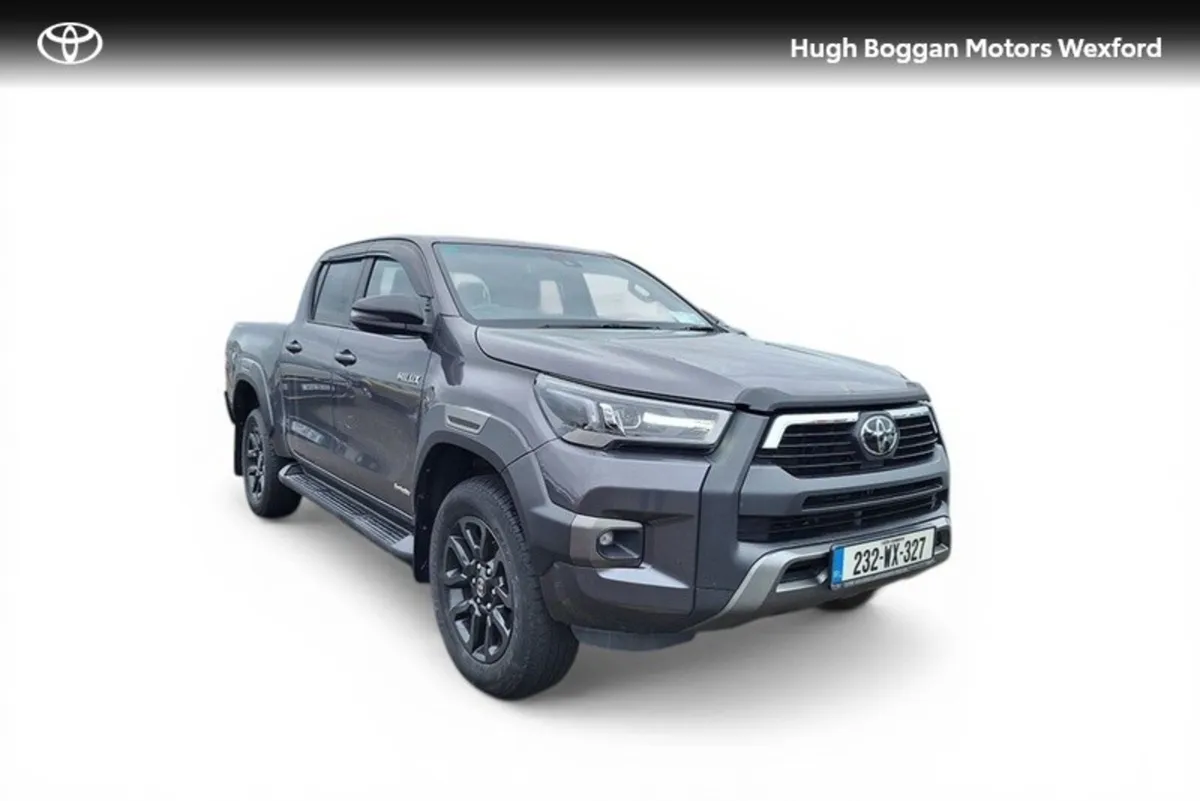 Toyota Hilux 2.8 INVINCIBLE - Image 1
