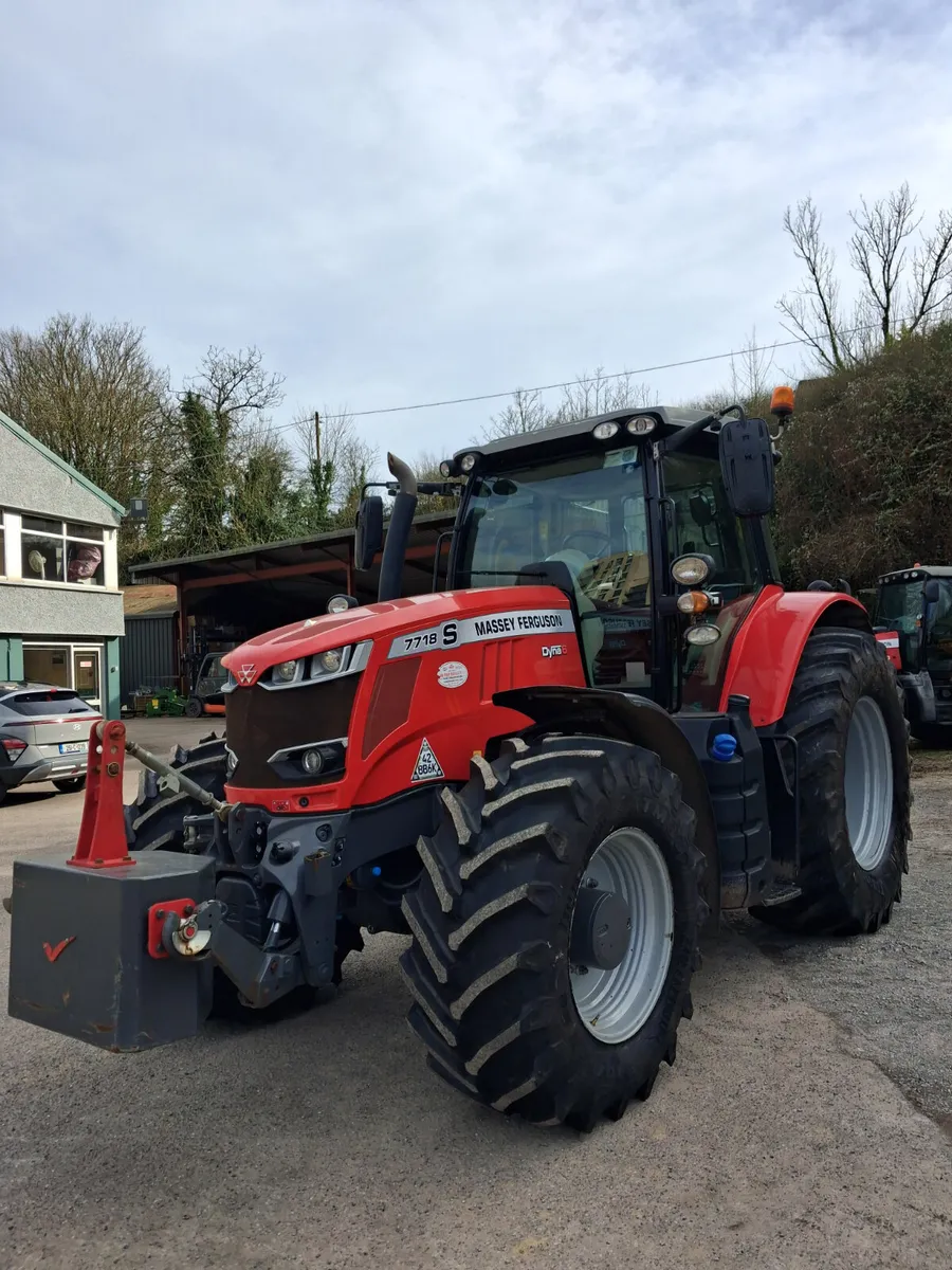 Massey Ferguson  2022 - Image 1
