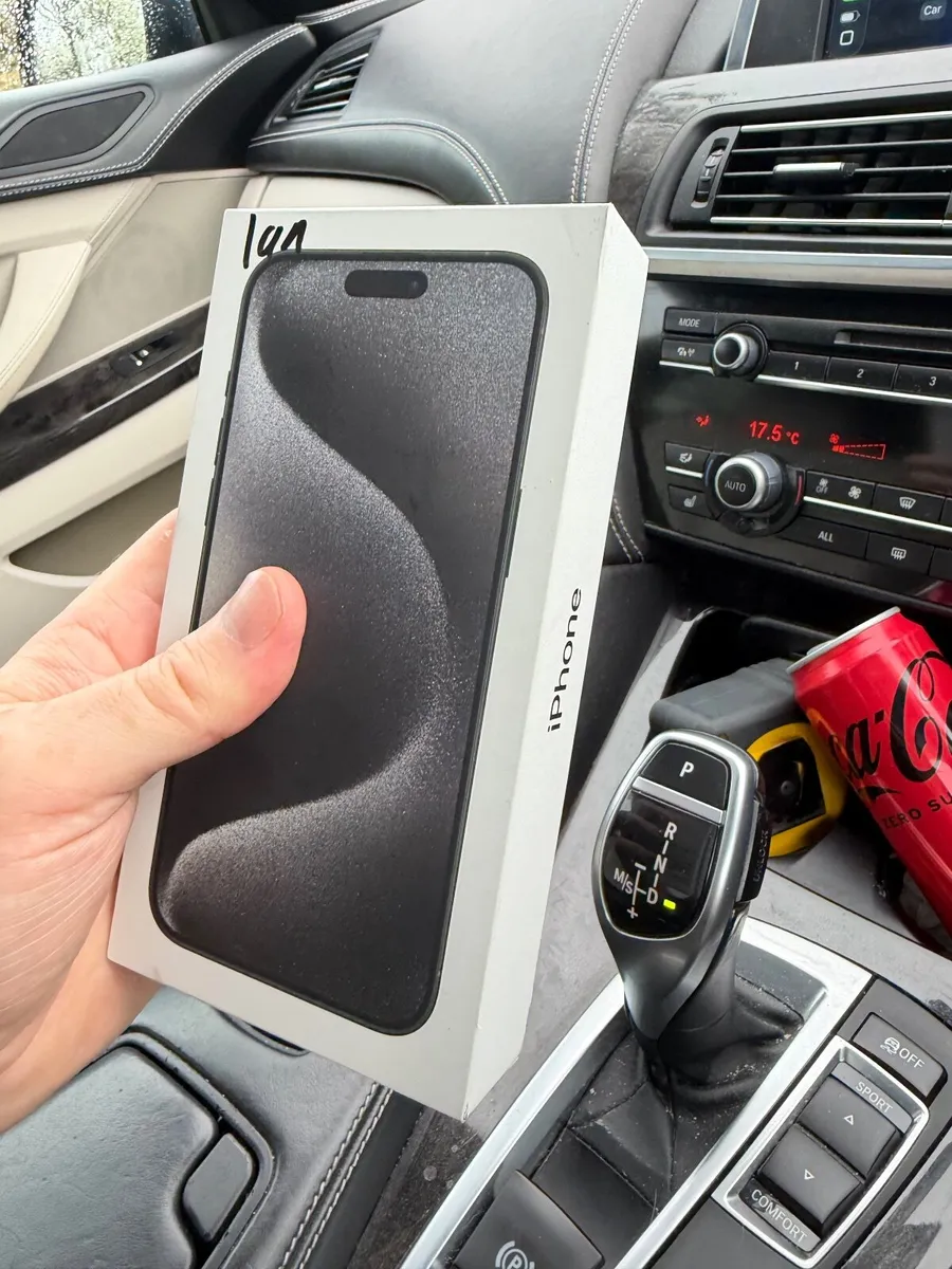 iPhone 15 Pro Max - Image 3