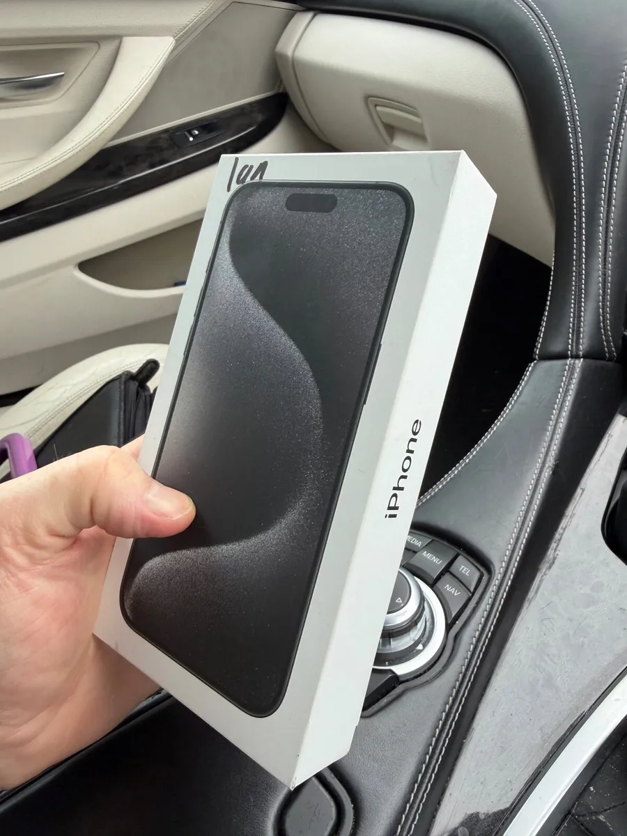 iPhone 15 Pro Max - Image 4