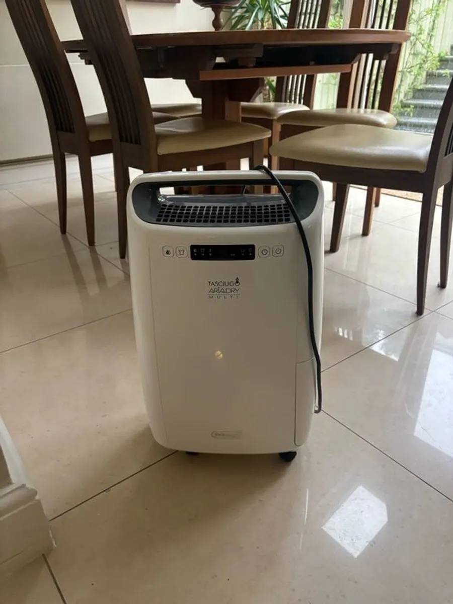 delonghi dehumidifier almost new - Image 2
