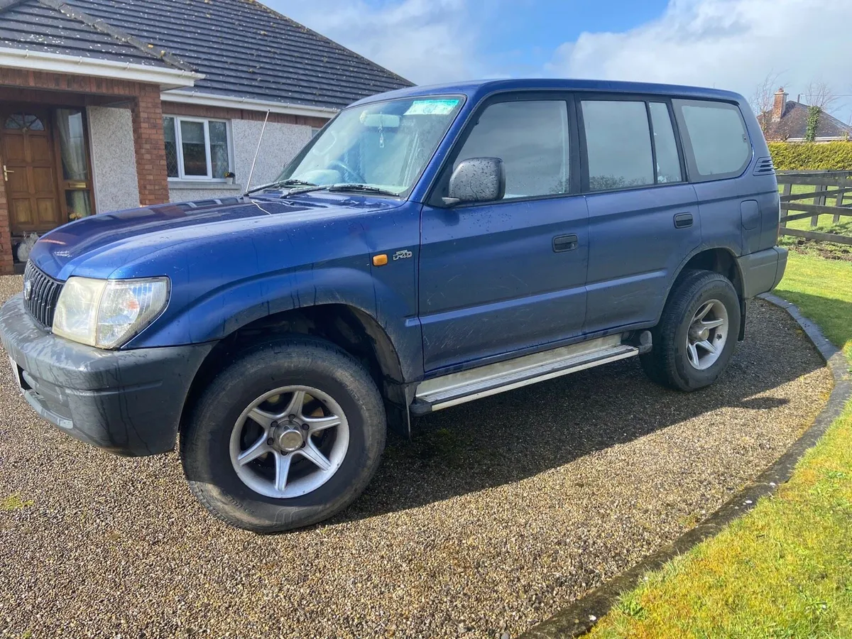 Toyota Land Cruiser D4D - Image 2