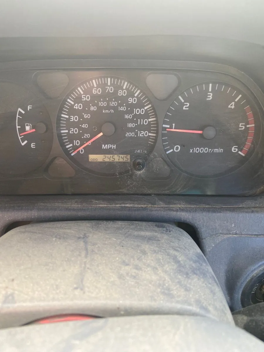 Toyota Land Cruiser D4D - Image 4