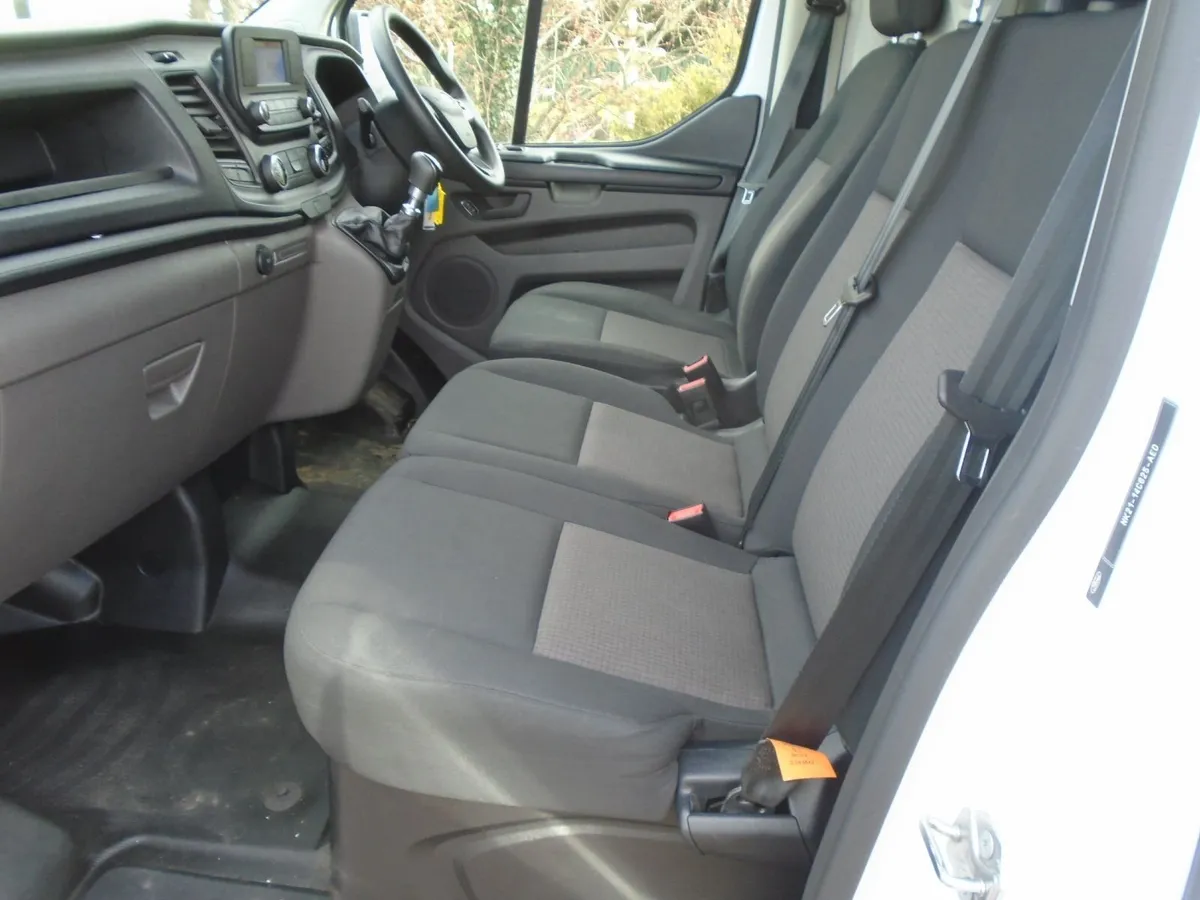 2023 Ford Transit Custom LWB 130HP - Image 4