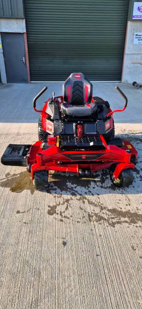 Toro titan zero turn, 60" cut - Image 2