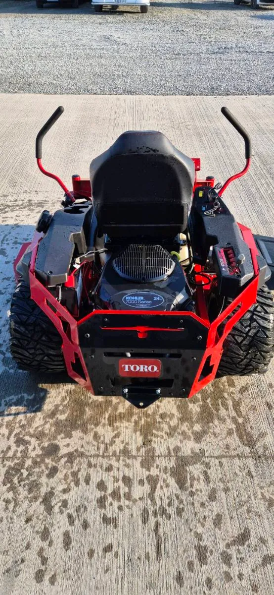 Toro titan zero turn, 60" cut - Image 3