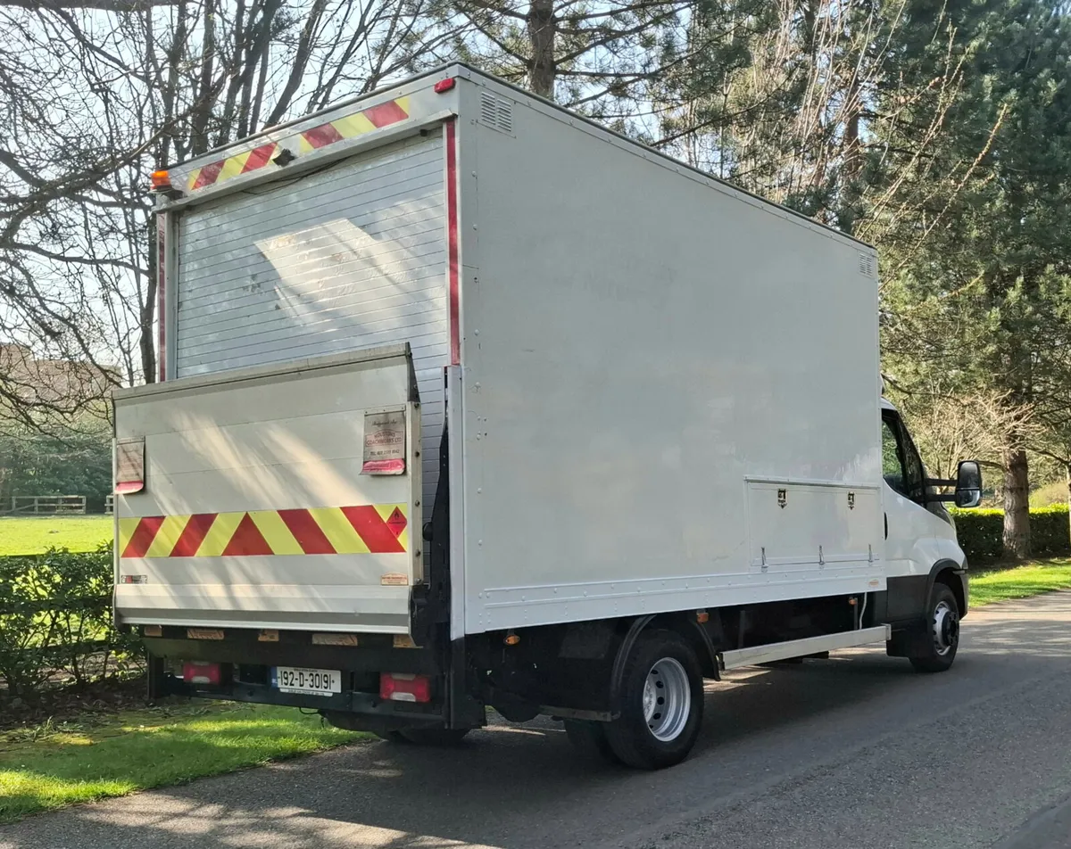 Iveco Daily 2019 Box Body DOE 8/26 - Image 2