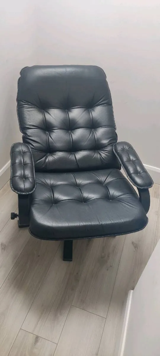 Reclining black leather chair - Image 2