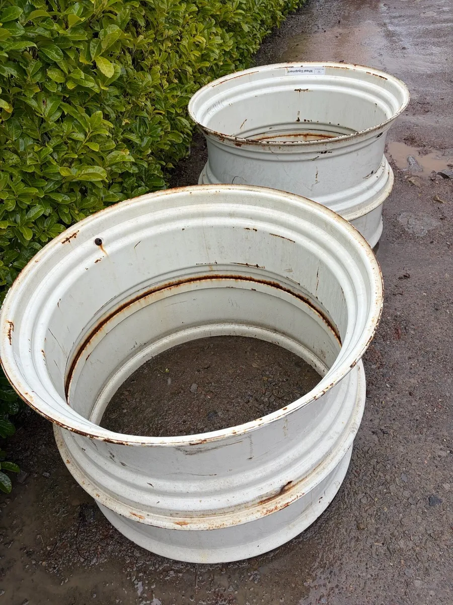 Dual wheel rims 15x38 - Image 1