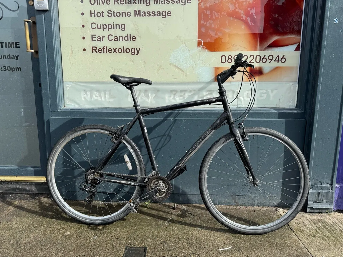 Trek 7.0 FX Hybrid Bike - Image 1