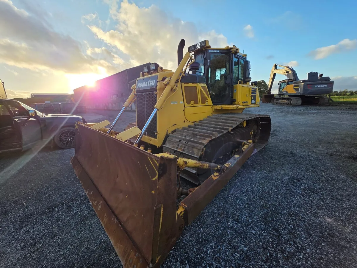 Komatsu D65 PX Bull Dozer - Image 4