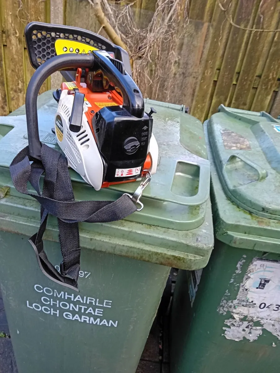 New Chainsaw - Image 1