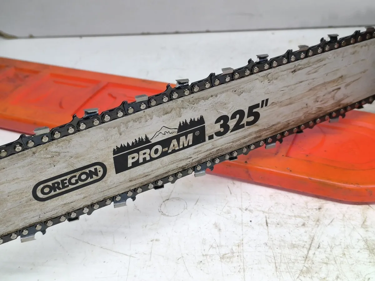 ZOMAX ZM5010 PETROL CHAINSAW 
USED - Image 2