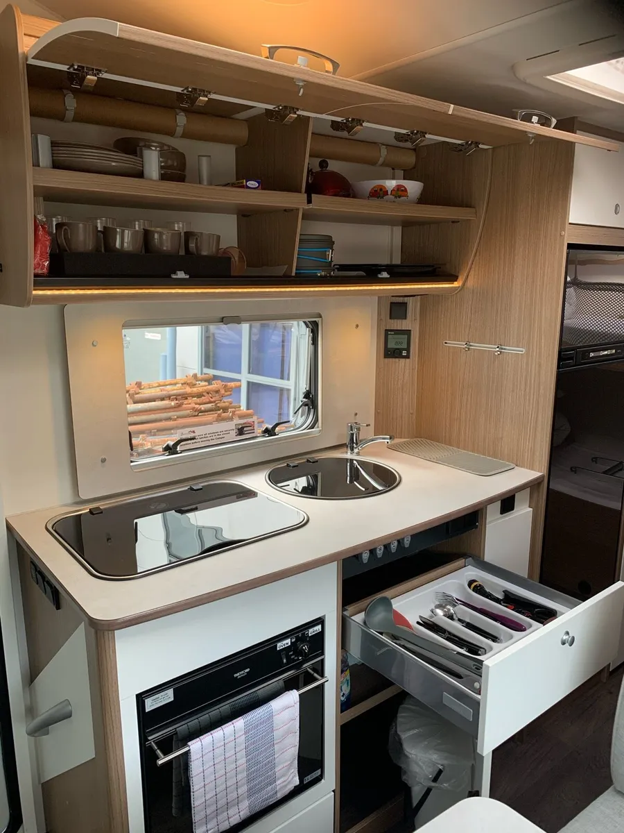 Camper Van 2021 - Image 4