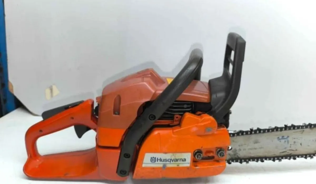 HUSQVARNA 345 PETROL CHAINSAW - Image 4