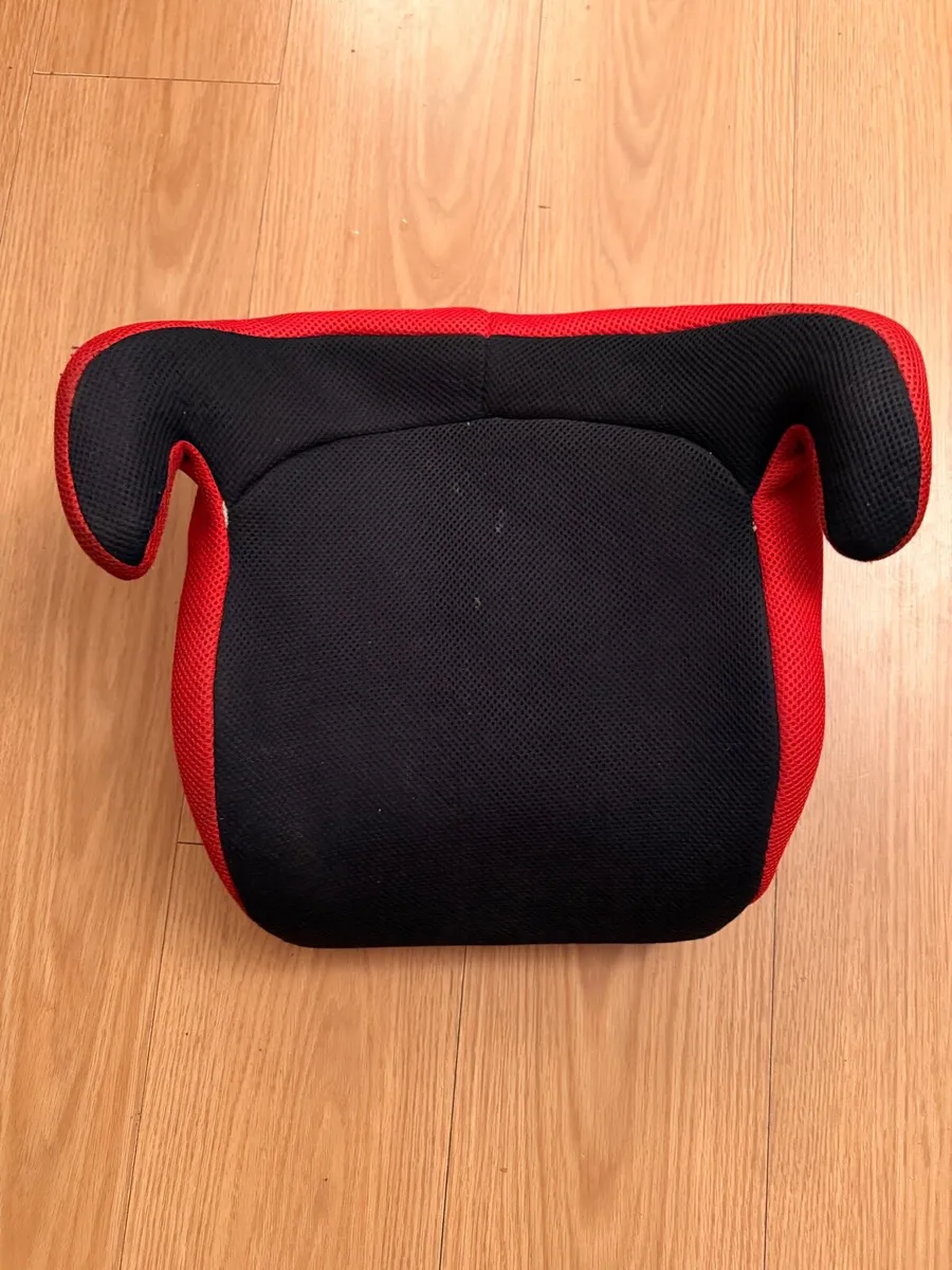 x 2 . car booster seats - Image 3