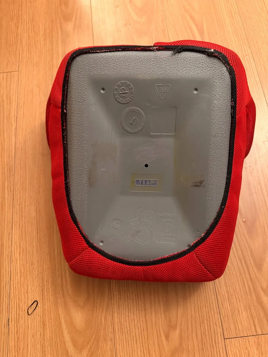 x 2 . car booster seats - Image 4