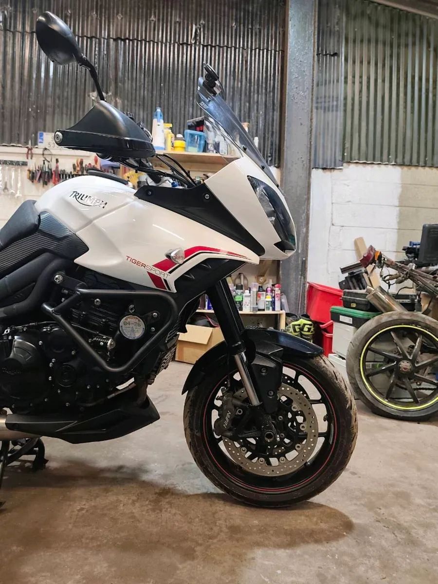 2014 Triumph tiger sport 1050 - Image 2
