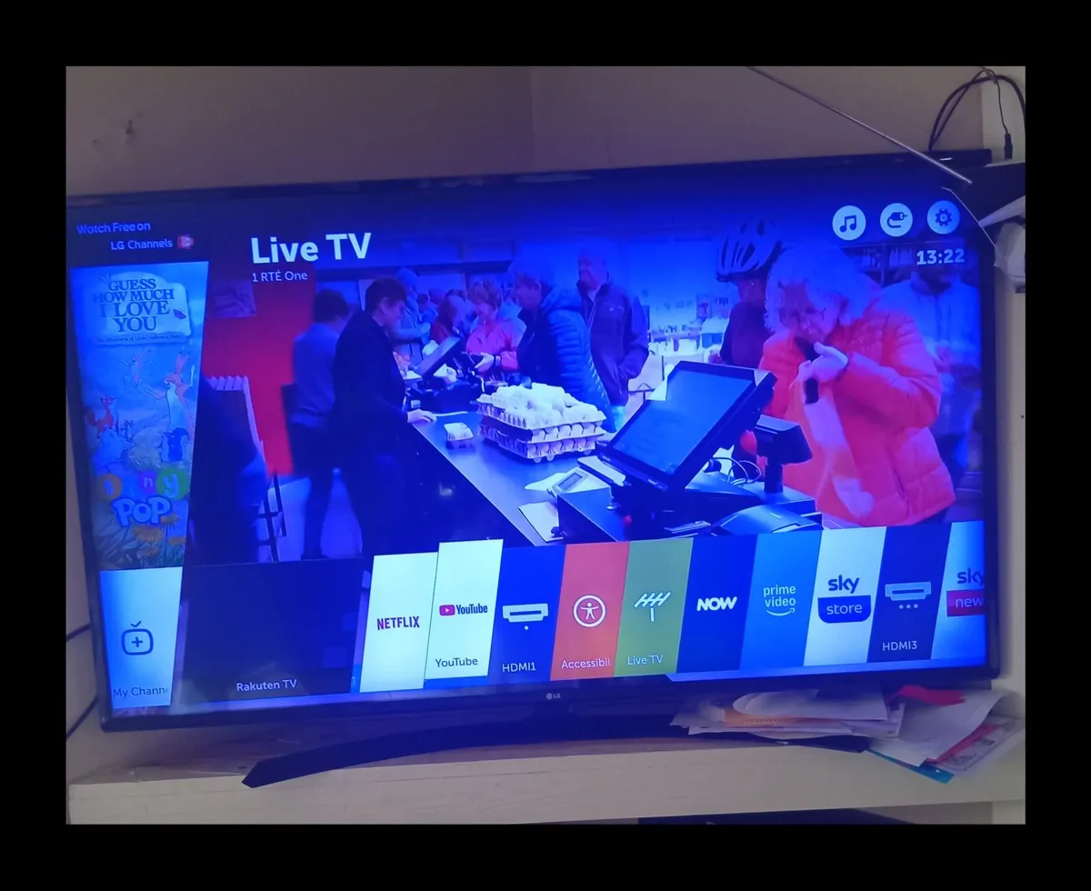 Lg  smart tv 55ins - Image 2