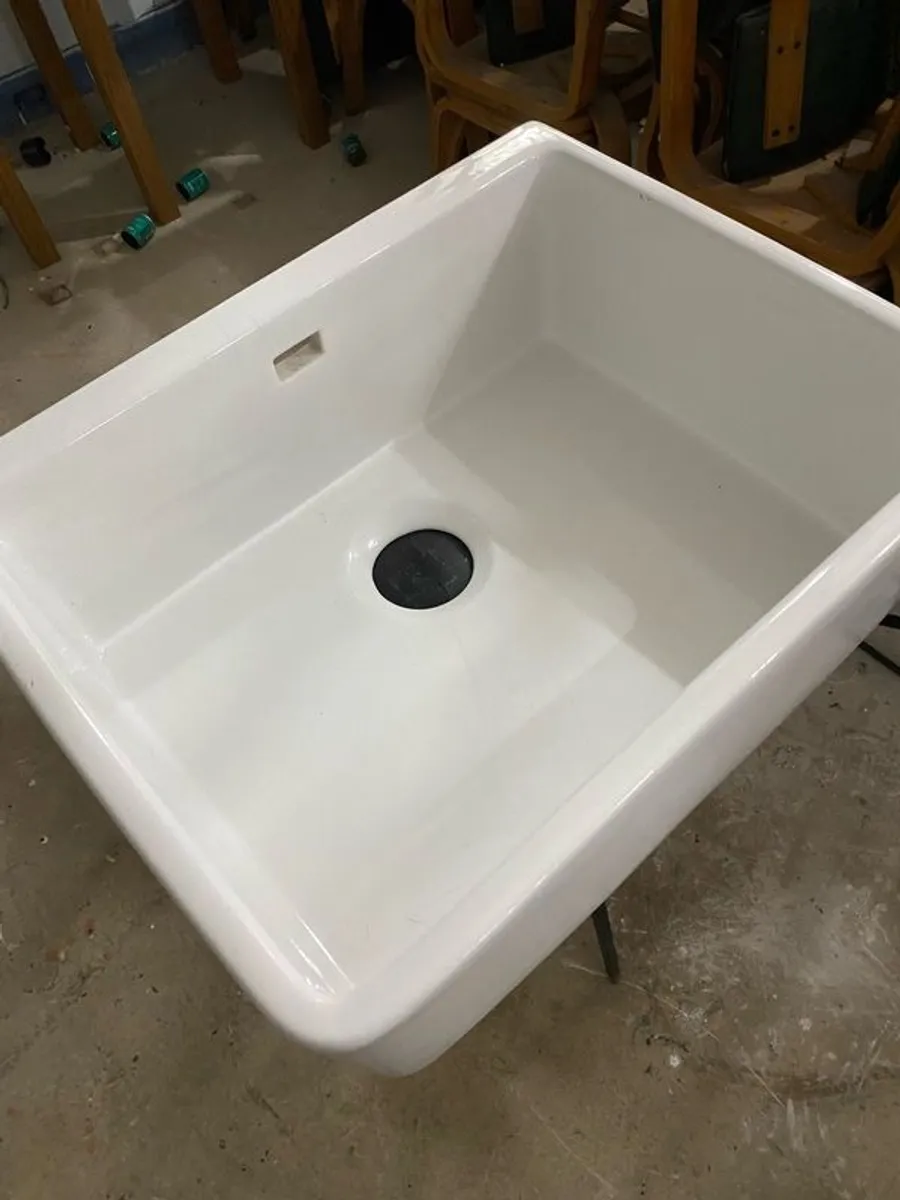 belfast Sink - Image 1