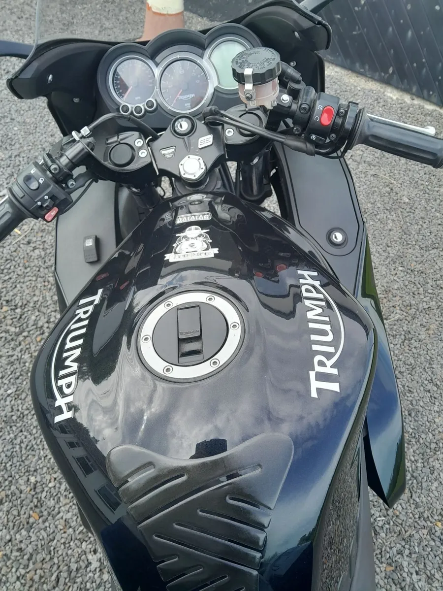 Triumph sprint gt 1050 - Image 2