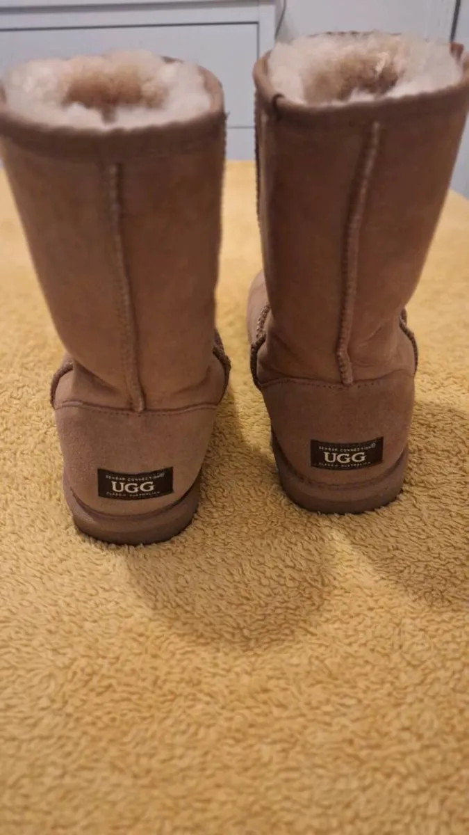 Uggs - Image 3