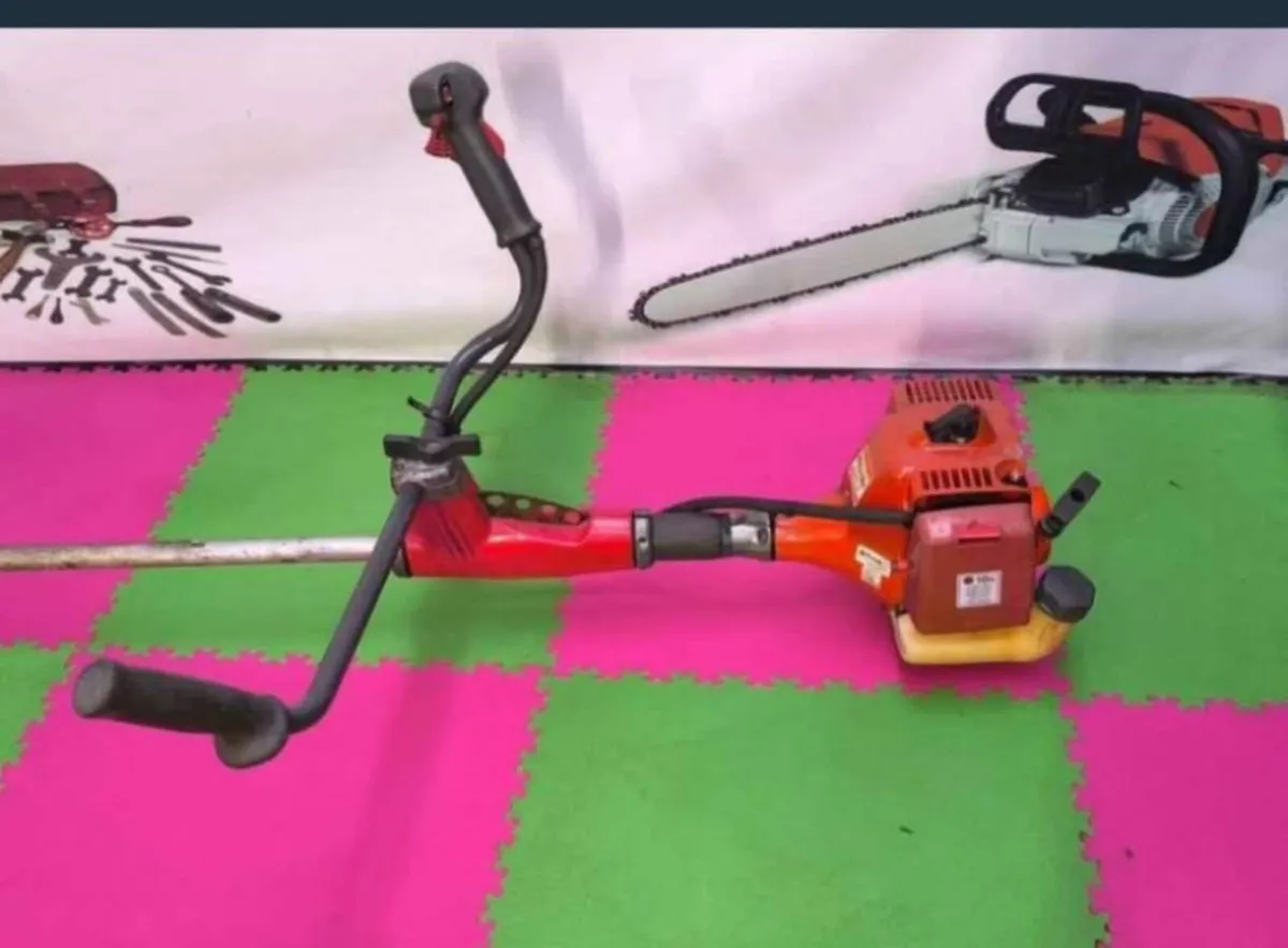 EFCO/OLEO-MAC SPARTA 42 PETROL HEDGECUTTER TRIMMER - Image 2