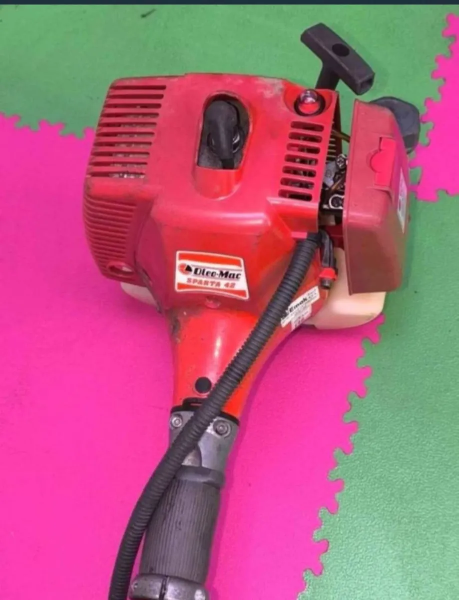 EFCO/OLEO-MAC SPARTA 42 PETROL HEDGECUTTER TRIMMER - Image 3