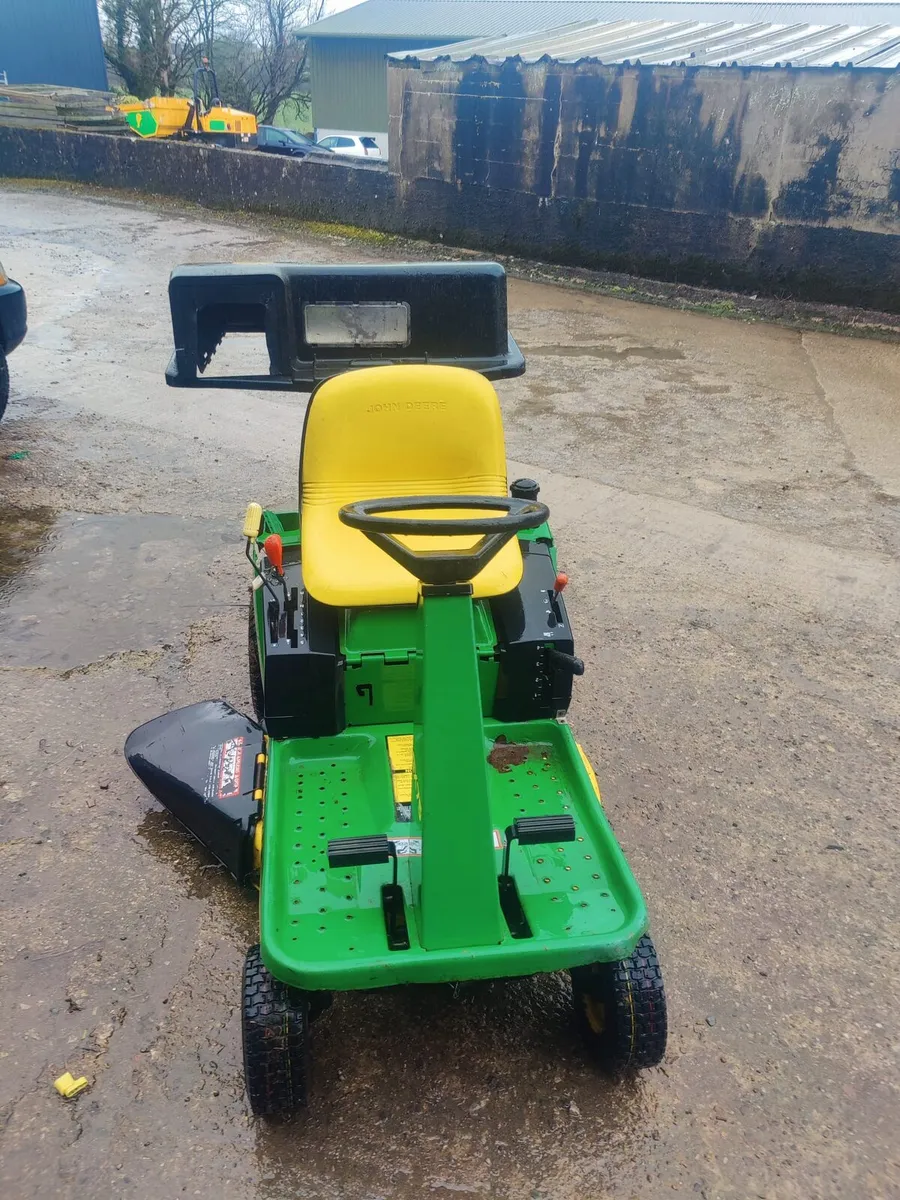 JOHN DEERE GX75 RIDER LAWNMOWER - Image 1