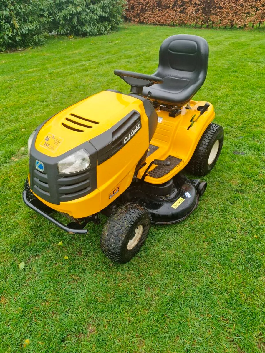 CubCadet ride on mower 2018  Delivery available - Image 1