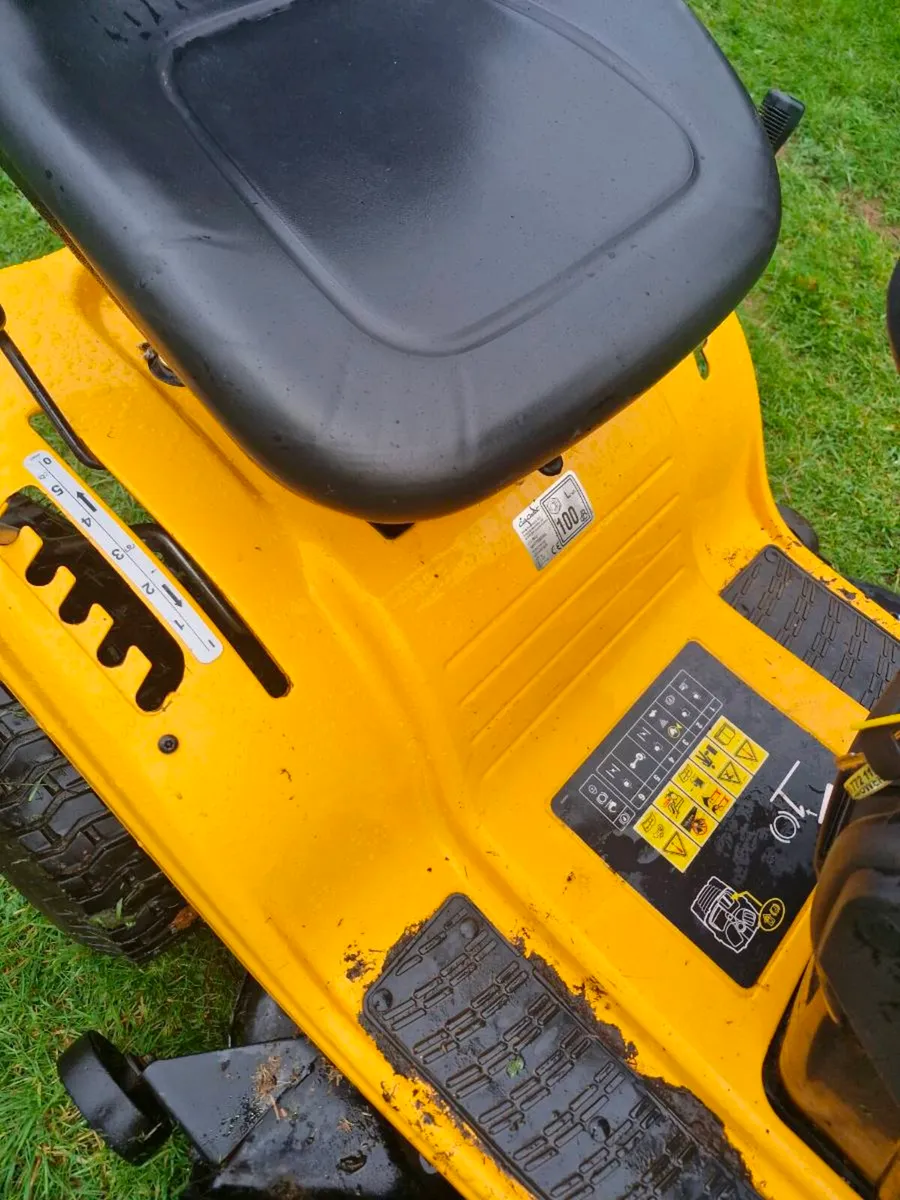 CubCadet ride on mower 2018  Delivery available - Image 2