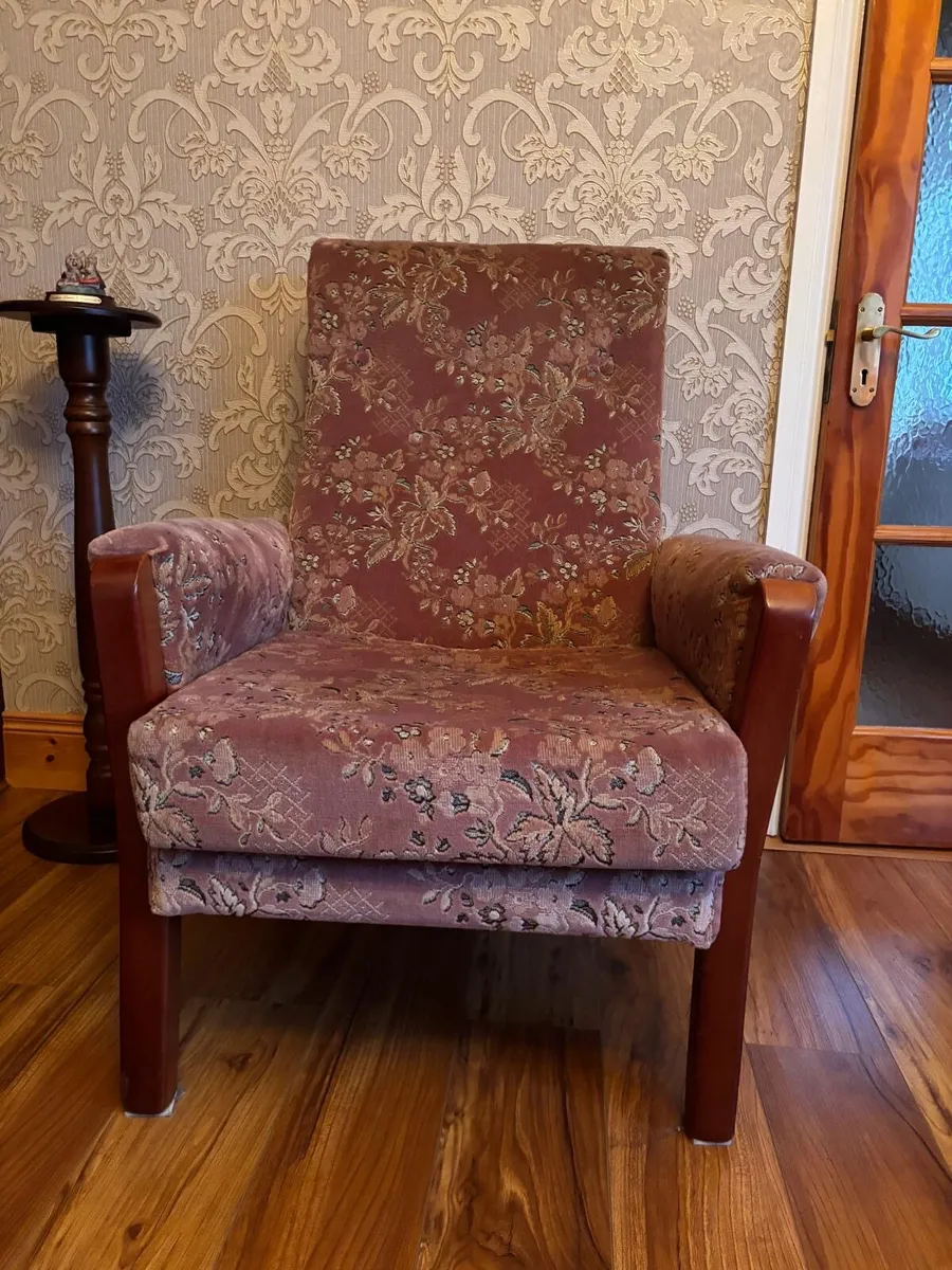 Suite of Furniture - Image 1