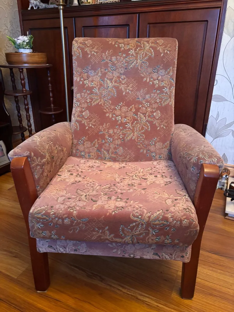 Suite of Furniture - Image 2