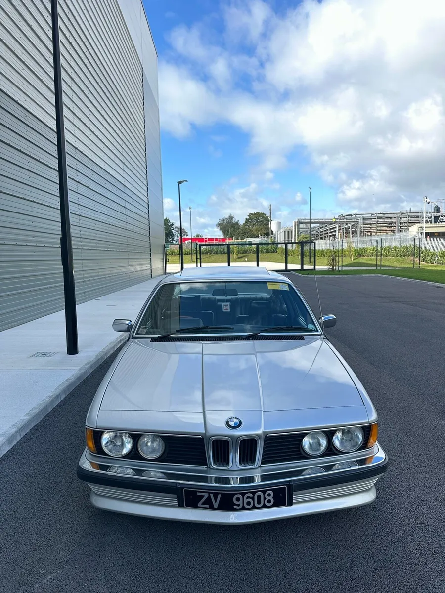 Bmw 732i 1980 - Image 2
