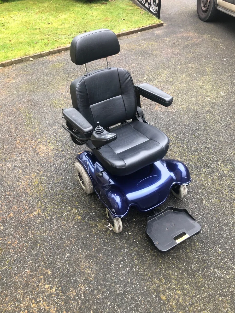 Electric wheelchair - Image 1