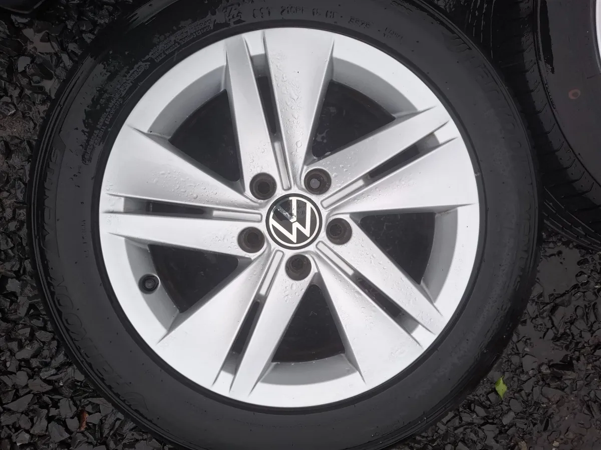 16" Genuine Vw Alloys with tyres - Image 4