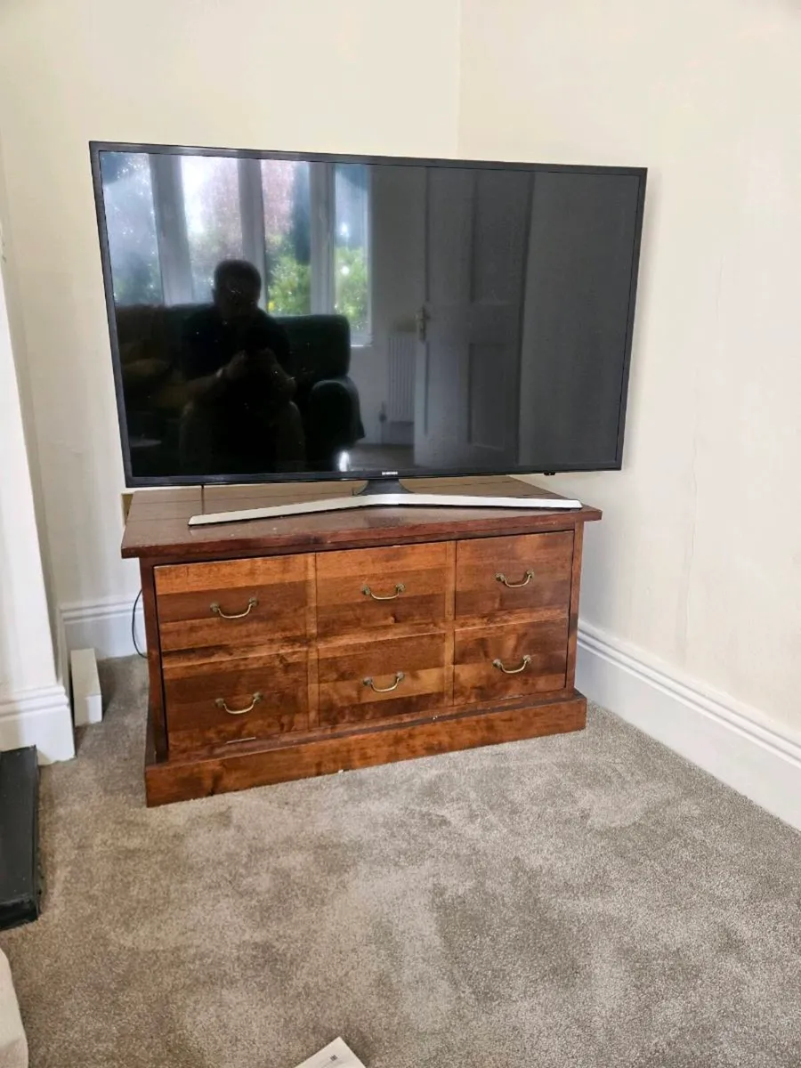 TV Stand - Image 1