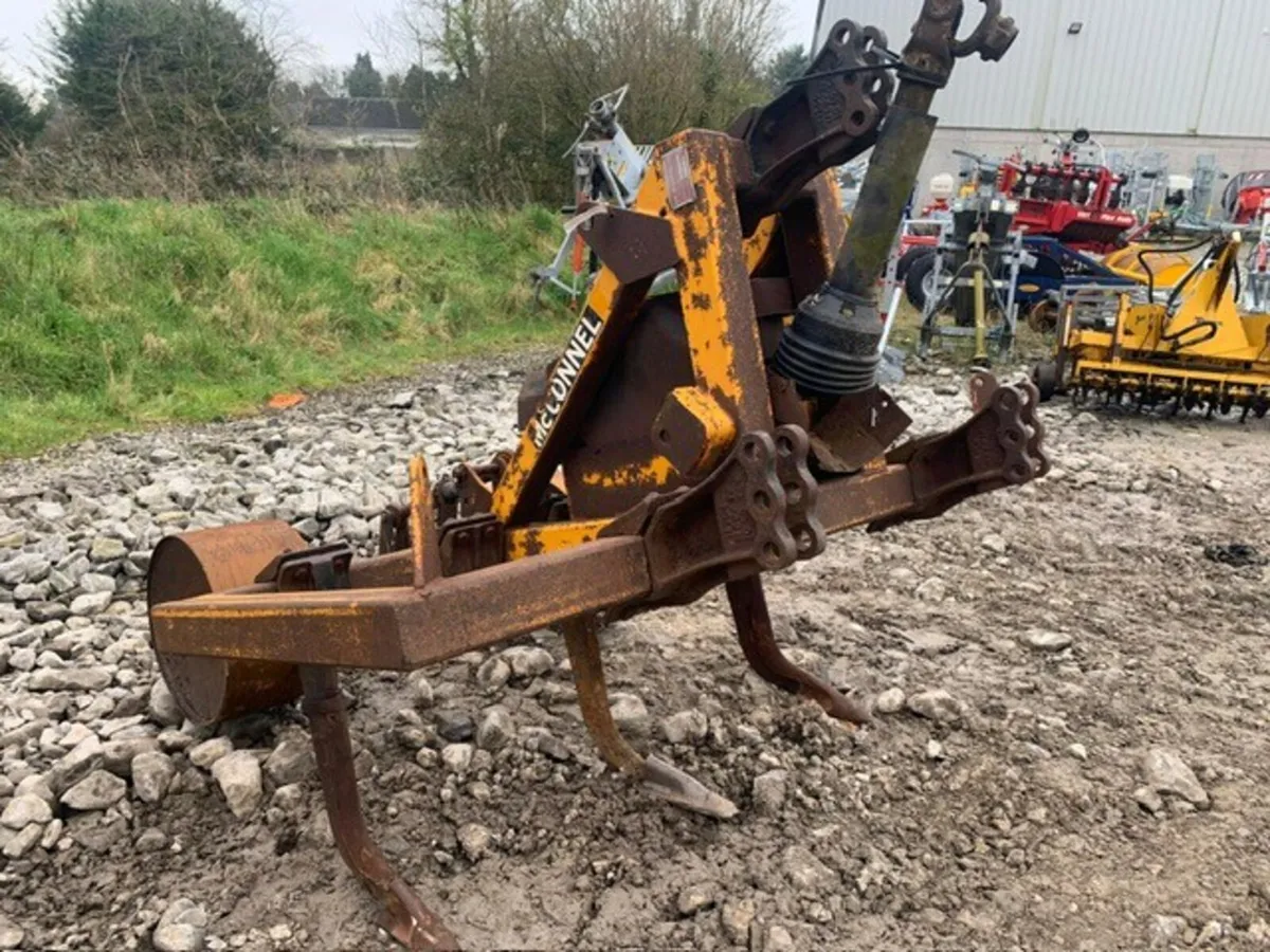 MCCONNEL 3 LEG SHAKERATOR VIBRATING SUBSOILER - Image 2