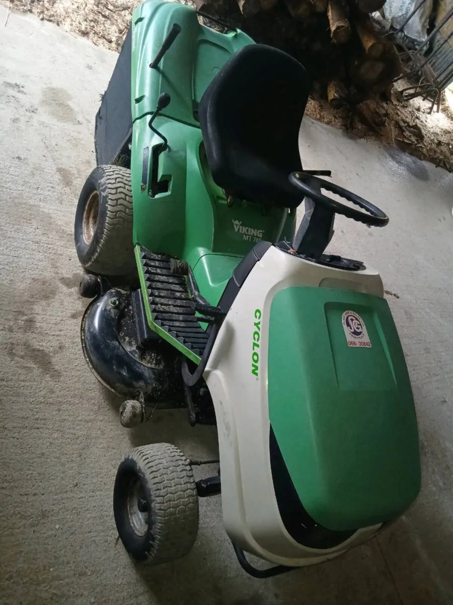 Viking cyclon ride on mower - Image 2