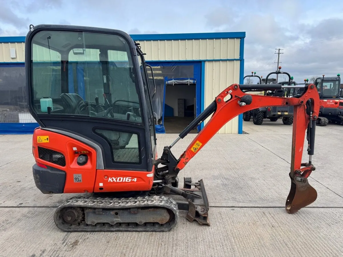KUBOTA KX016-4 1.6 TON MINI DIGGER - Image 4