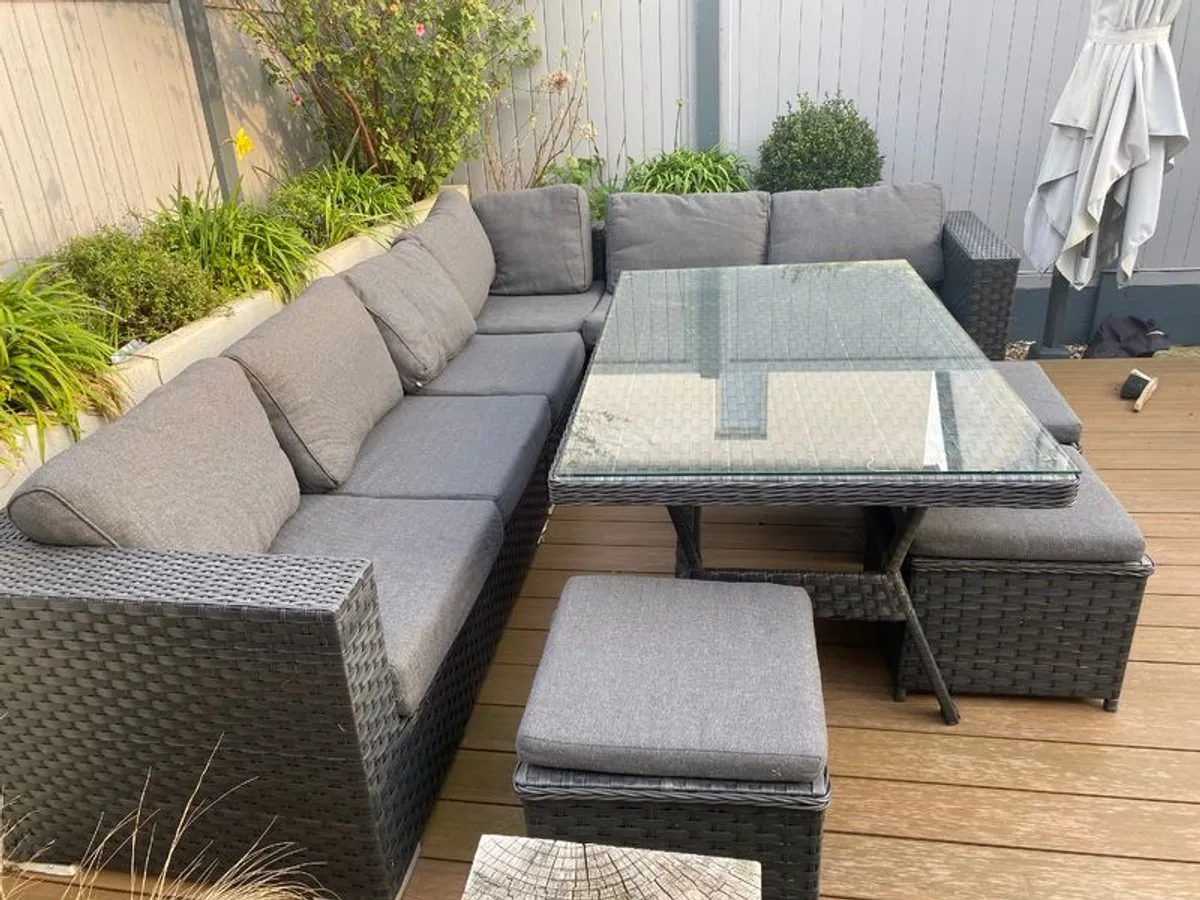 Garden Furniture - Image 1