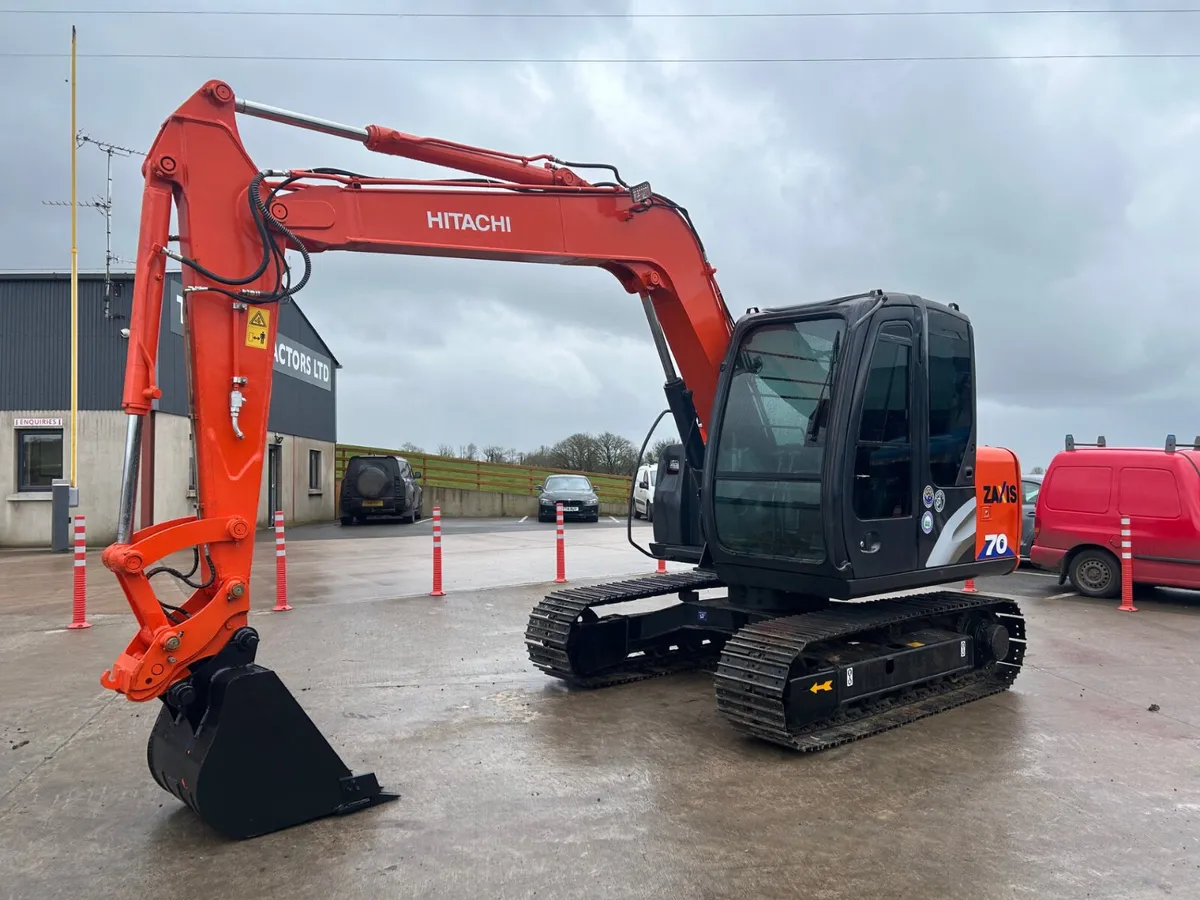 2014 Hitachi Zaxis 70 - Image 4