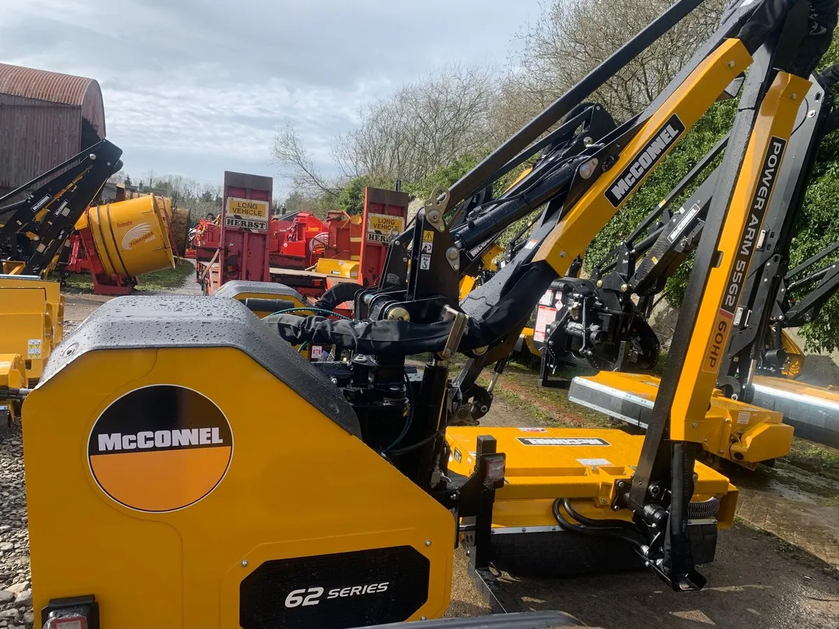 MCCONNEL PA5562 RH - Image 1