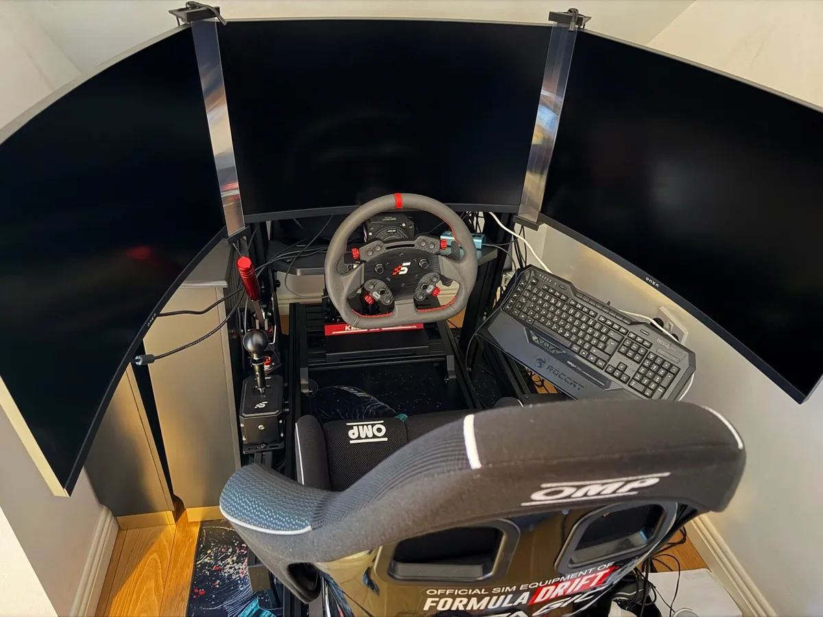 Simagic/sim lab.complete sim racing setup - Image 1