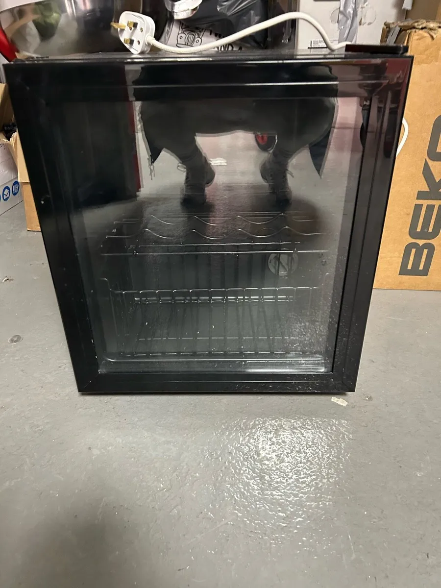 Small Fridge - Image 2