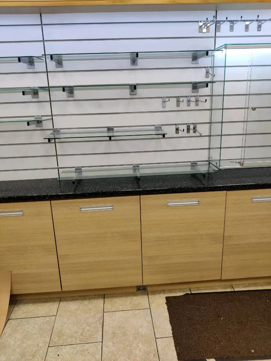 Retail display units - Image 2
