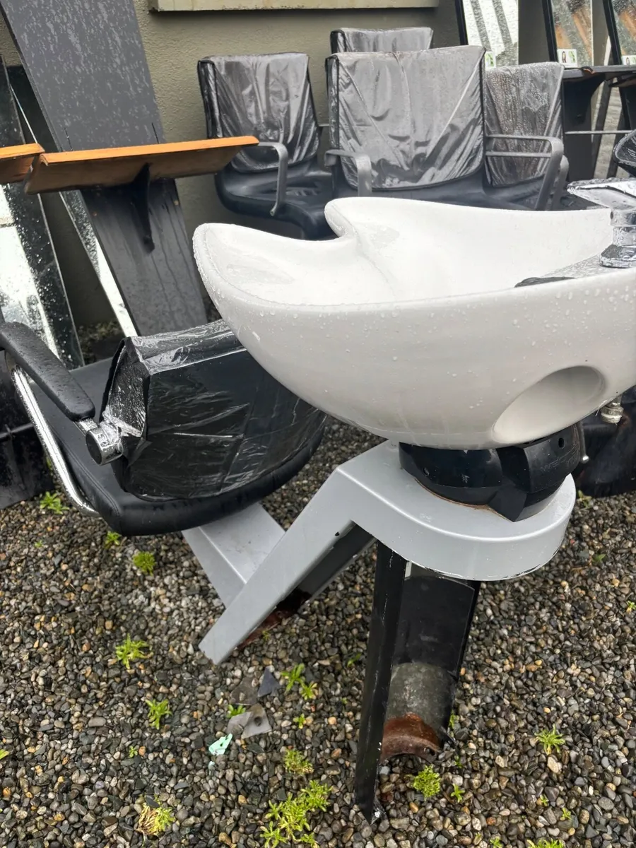 Hairdressing Furniture - Image 2