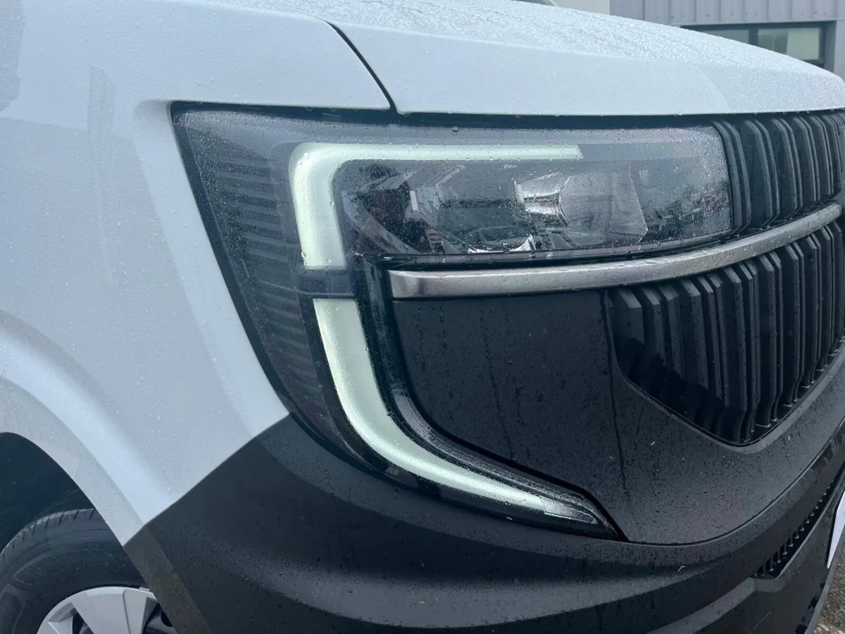 Renault Master Renault Master Platform Cab/ Flatbe - Image 3