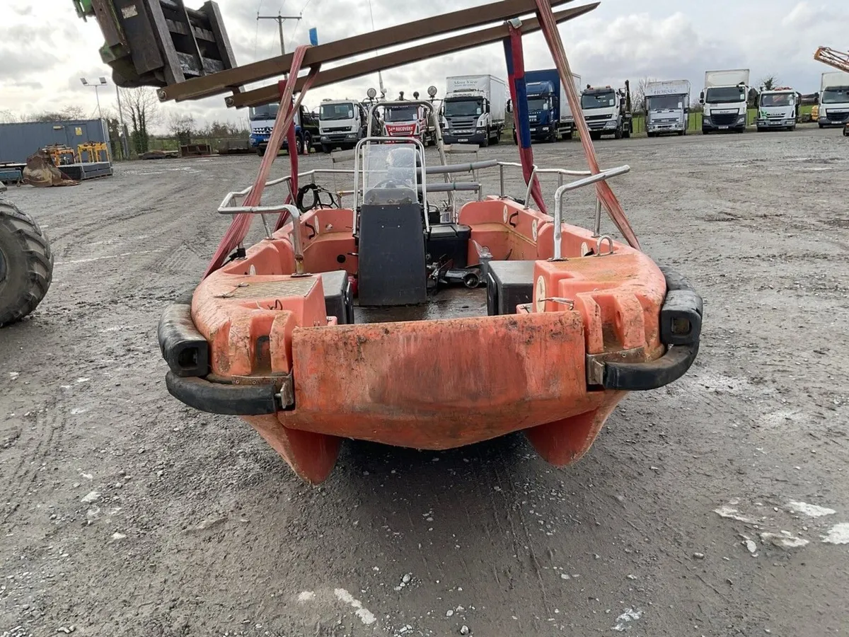 CIPAX PIONER MULTI 8 PERSON BOAT - Image 3