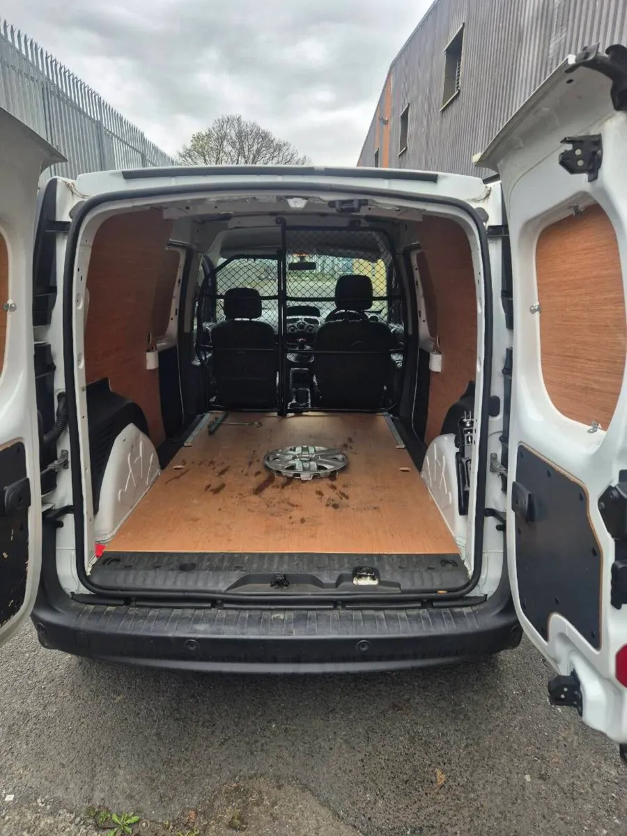 192 Renault kangoo maxi model - Image 4